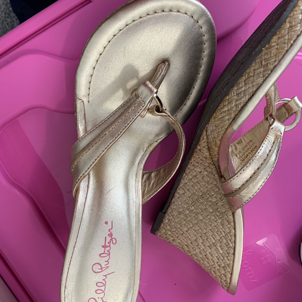 Lily Pulitzer gold wedges